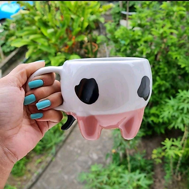 Caneca vaquinha mimosa de porcelana 350 ml